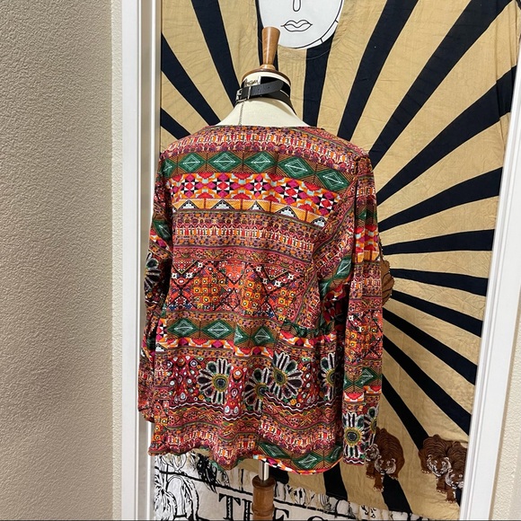 🌈 Beautiful flower art top - Picture 8 of 11